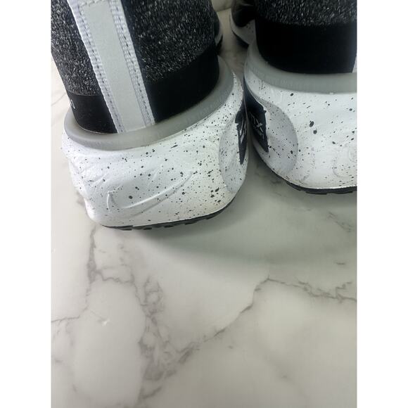 Nike Men's ZoomX Invincible Run 3 Lace Up Sneakers Black/White Size 9 DR2615 002 - Picture 4 of 7